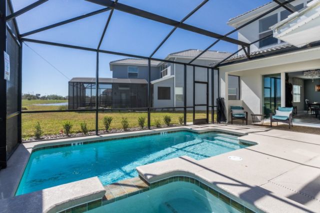 villa rental Orlando with pool